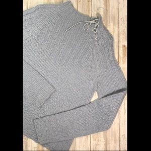 Unionbay women’s stylish cable knit sweater